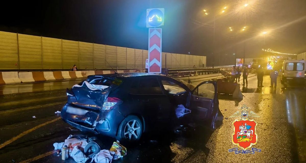 Пожилой водитель и восьмилетний ребенок погибли в ДТП с тремя машинами на трассе М-2