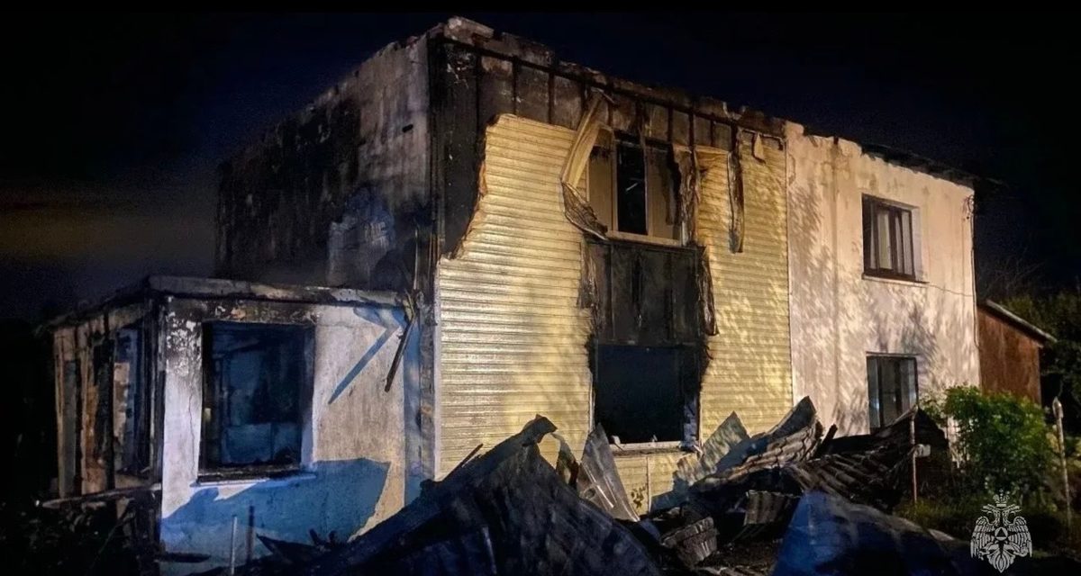 Два человека погибли при пожаре в частном доме в Ступино — предварительно, из-за замыкания бойлера
